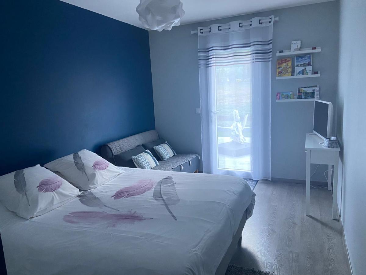 La Halte Chambre Chez L Habitant Bonnes  ภายนอก รูปภาพ